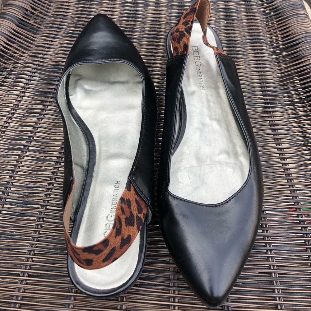 Bcbg flats